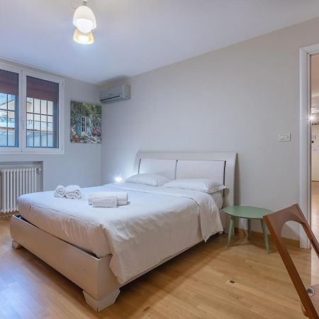 Nel Cuore Del Centro Storico Cozy Apartment Bolonia Exterior foto